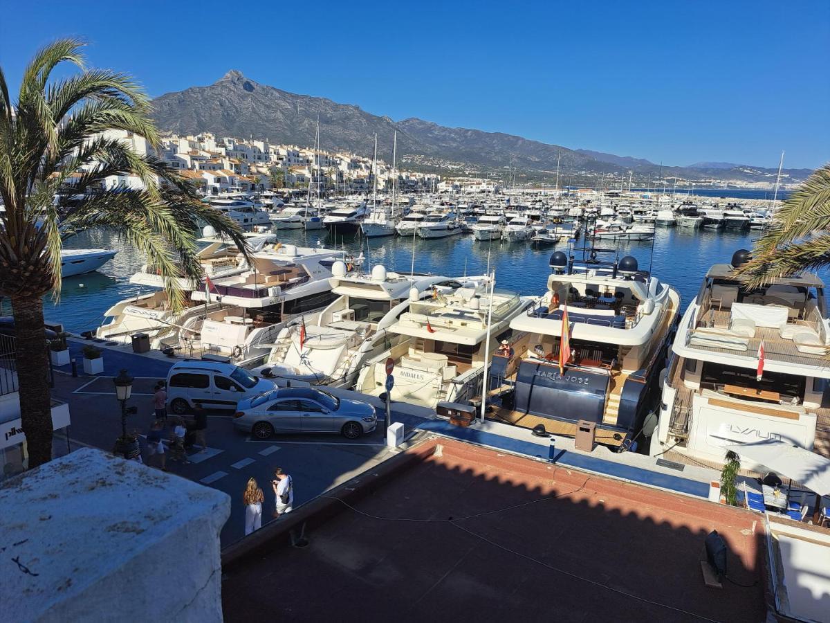 Private Suites In Huge Penthouse 1St Line Puerto Banus, Incredible Views, Jacuzzis Marbella Exterior photo