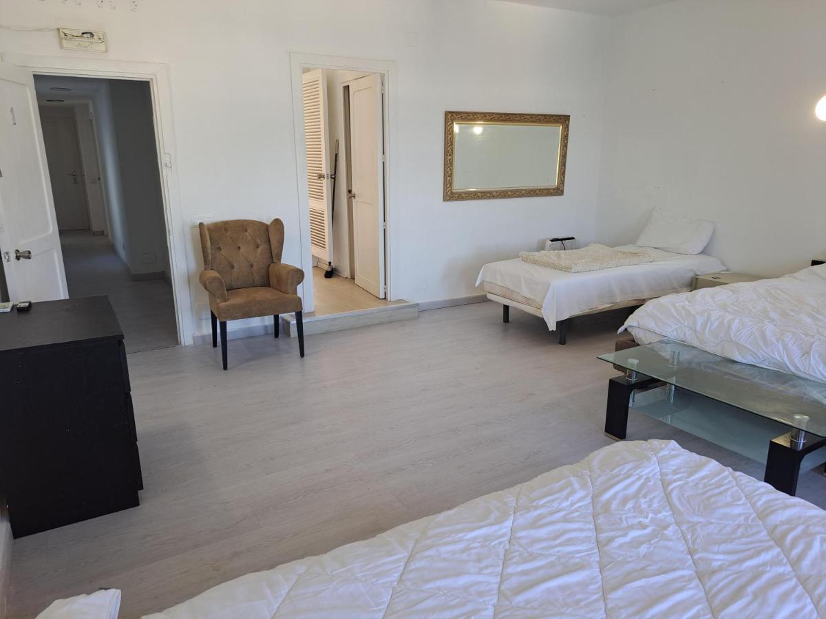 Private Suites In Huge Penthouse 1St Line Puerto Banus, Incredible Views, Jacuzzis Marbella Exterior photo