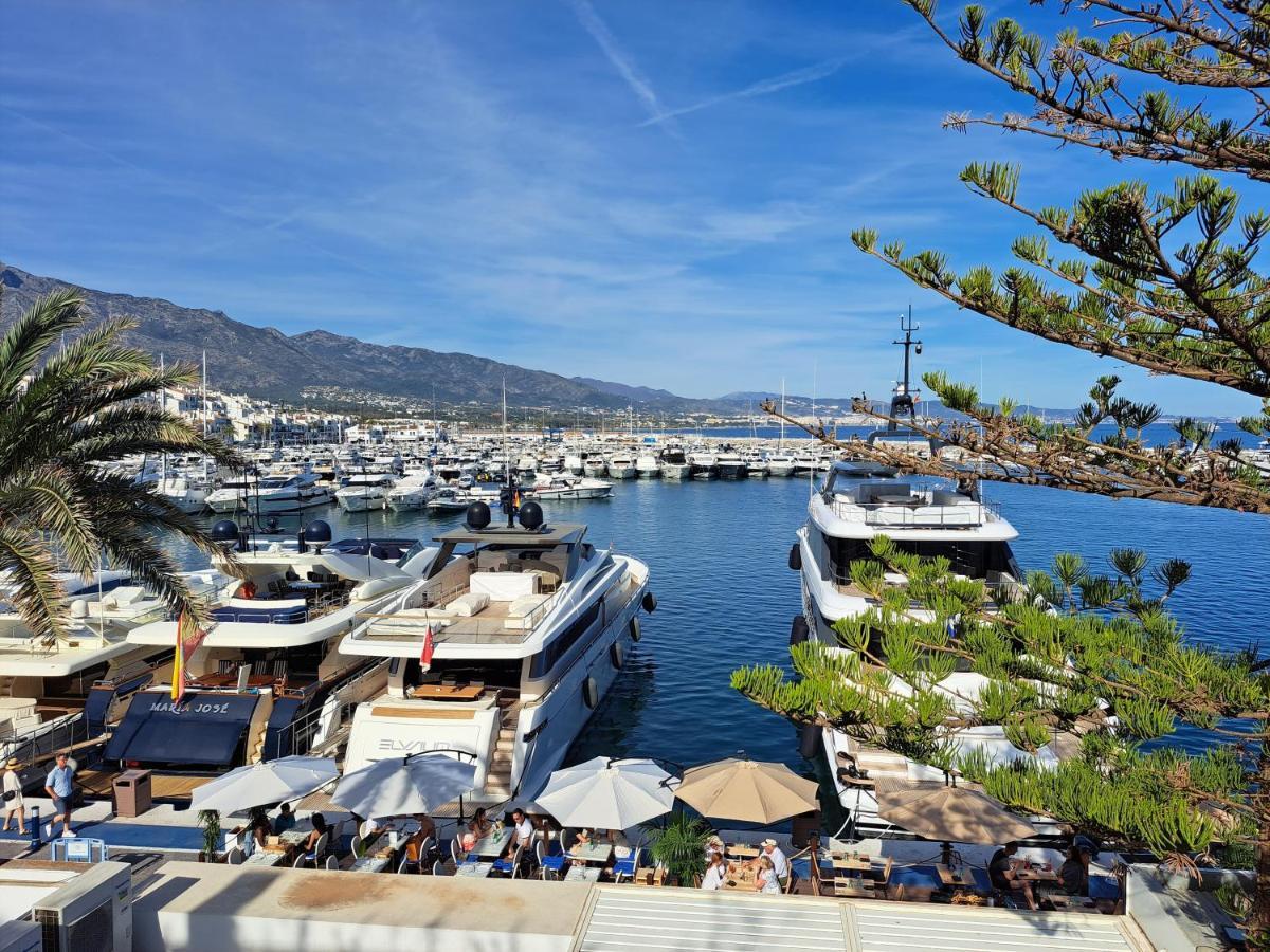 Private Suites In Huge Penthouse 1St Line Puerto Banus, Incredible Views, Jacuzzis Marbella Exterior photo